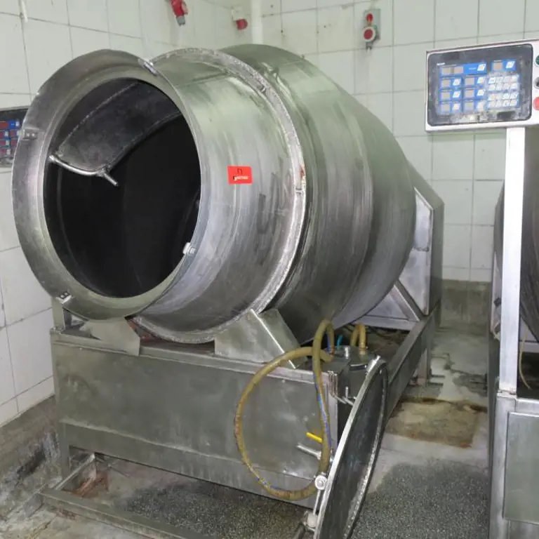 Vacuum tumbler